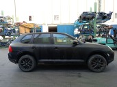 porsche cayenne (9pa) from the year 2004