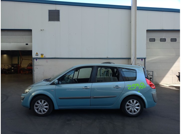 RENAULT GRAND SCÉNIC II (JM0/1_)