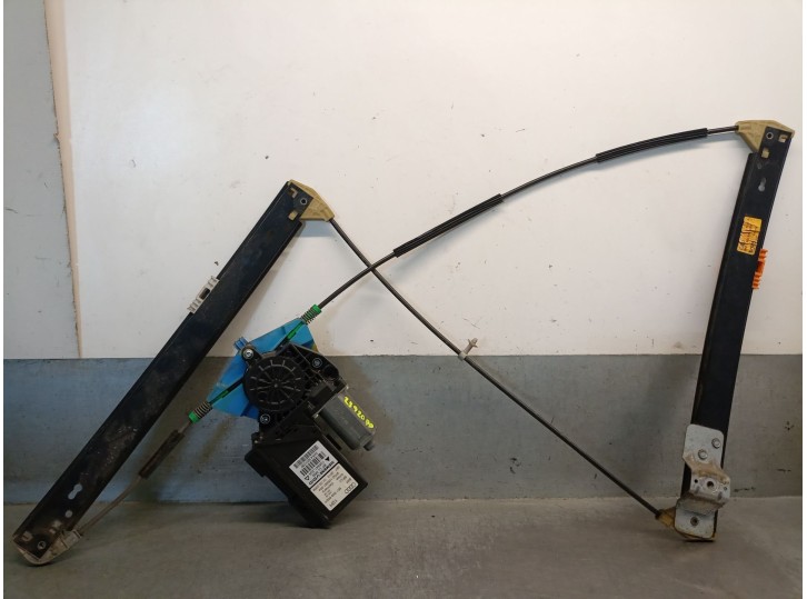 Recambio de elevalunas delantero derecho para audi a4 b7 (8ec) 1.9 tdi referencia OEM IAM 8E0837462E 8E0837462C 