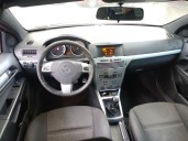 opel astra h gtc (a04) del año 2007