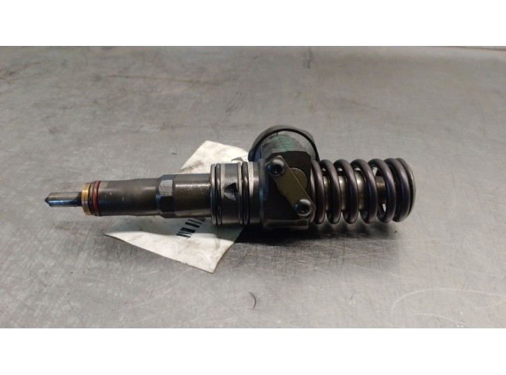 Recambio de inyector para audi a4 b7 (8ec) 1.9 tdi referencia OEM IAM 038130073BP 0414720314