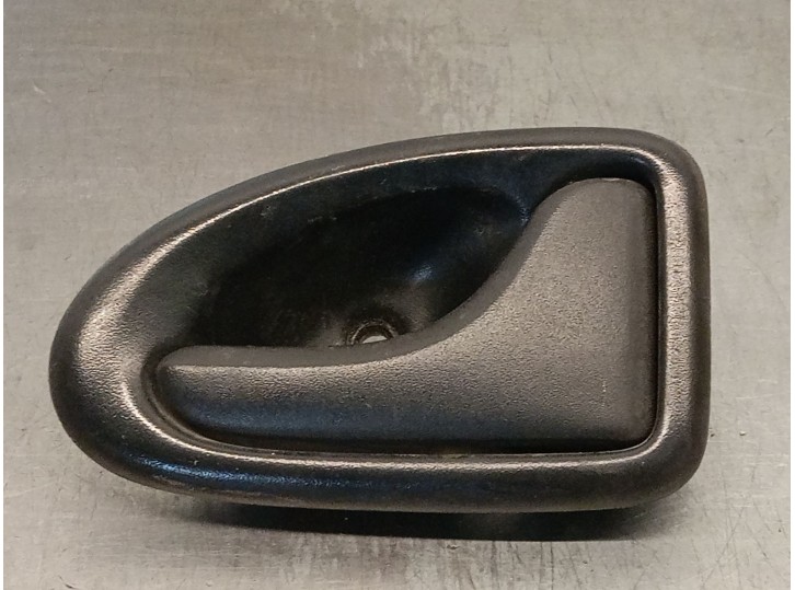 Replacement front right interior door handle for Renault Master II van (FD) 2.5 DCI OEM IAM reference 7700830079
