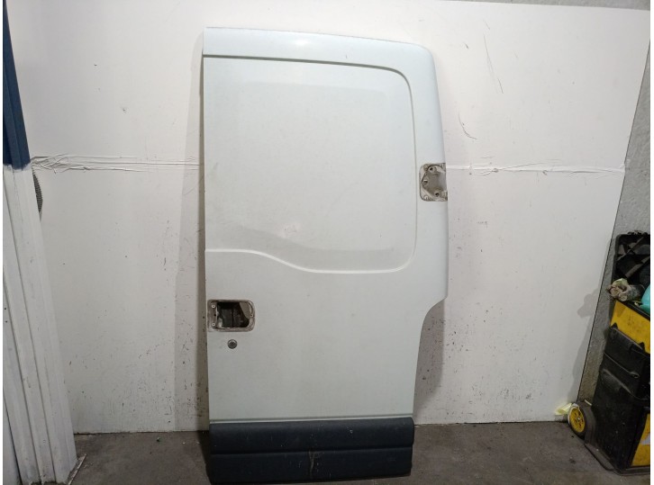 Replacement rear right door for Renault Master II van (FD) 2.5 DCI OEM IAM reference G9UA6