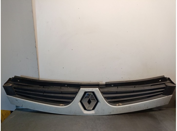 Recambio de rejilla delantera para renault master ii furgoneta (fd) 2.5 dci referencia OEM IAM 8200426365 8200426365 