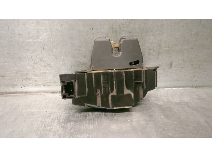 Replacement boot / tailgate lock for Citroën C3 Picasso (SH_) 1.6 HDi 110 OEM IAM reference 9671153780 8719G5 