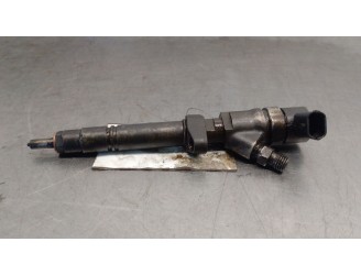 Recambio de inyector para renault master ii furgoneta (fd) 2.5 dci referencia OEM IAM 0445110243 0445110243