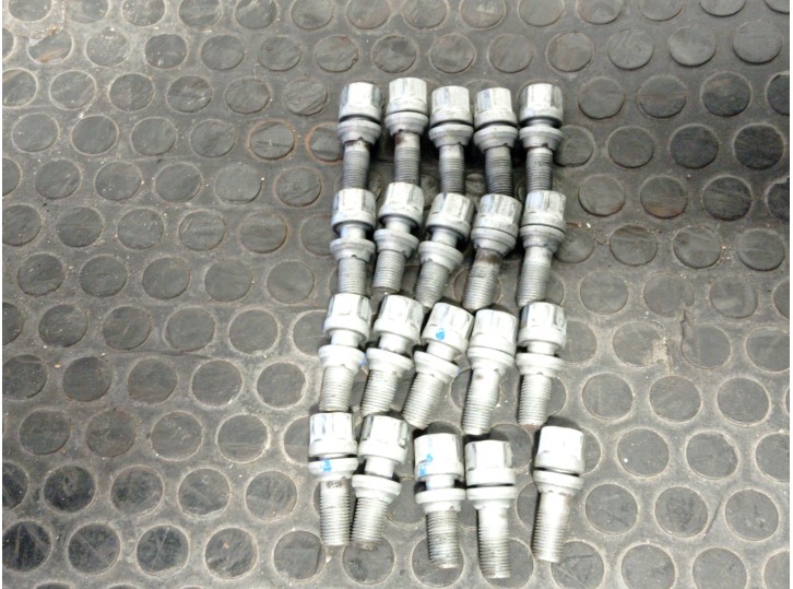 Replacement bolt for Citroën Jumpy IV E-Jumpy L3 XL (K0) OEM IAM reference 9818845080