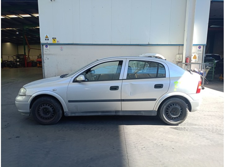 opel astra g hatchback (t98) del año 2004