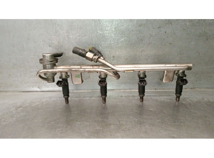 Recambio de rampa inyectora para audi a4 b7 (8ec) 2.0 referencia OEM IAM 06B133681L 06B133681L