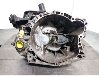 Replacement gearbox for Citroën Jumpy I van (BS_, BT_, BY_, BZ_) 1.9 D 70 OEM IAM reference 20DL33 2205YS 7401072B