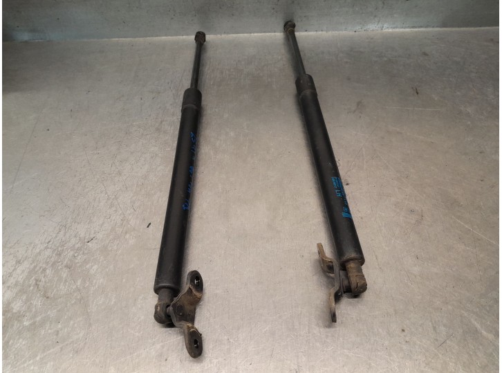 Replacement trunk / tailgate dampers for Chevrolet Orlando (J309) 1.8 OEM IAM reference 95985322 95985317 