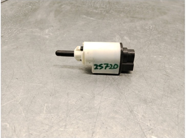 Replacement sensor for Citroën Jumpy IV E-Jumpy L3 XL (K0) OEM IAM reference 9813503180 9813503180