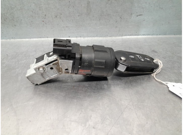 Replacement ignition switch for Citroën Jumpy III van (V_) 1.6 BlueHDi 115 OEM IAM reference 9663123380 160868288