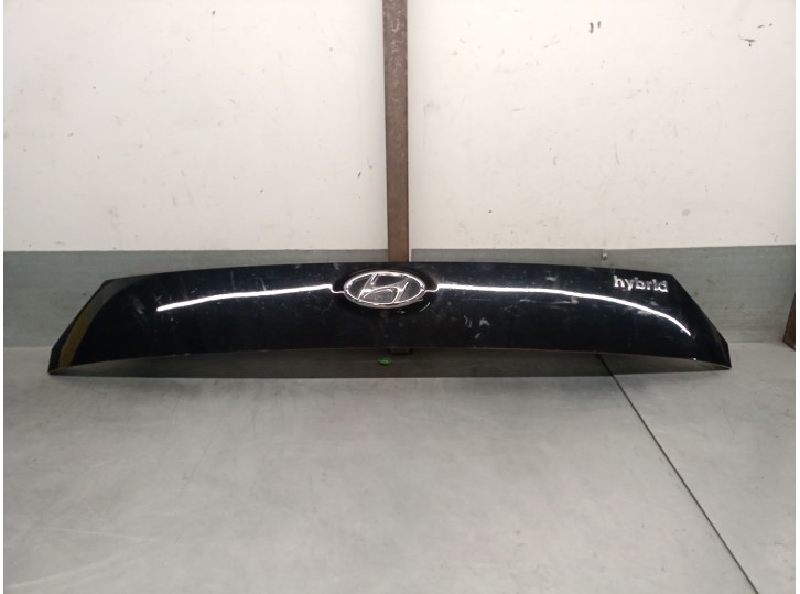 Replacement rear trim strips for Hyundai Bayon (BC3) 1.0 T-GDI 48V-Hybrid OEM IAM reference 87311Q0400 87311Q0400