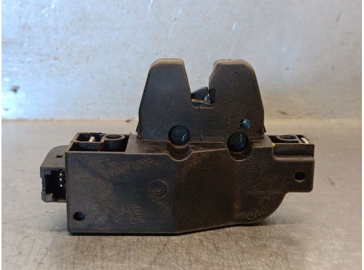 Replacement boot / tailgate lock for Citroën C5 I (DC_) 2.2 HDi (DC4HXB, DC4HXE) OEM IAM reference 9646091580 871972 