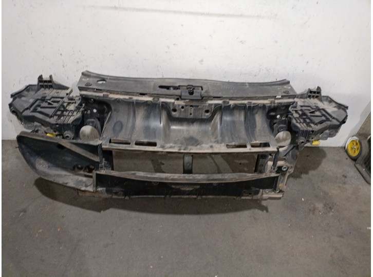 Replacement front panel for Porsche Cayenne (9PA) 3.2 OEM IAM reference M022Y