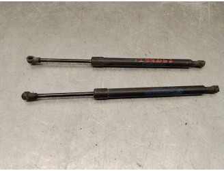 Replacement boot / tailgate struts for BMW 3 (E90) 318 d OEM IAM reference 51247250308 51247250308 