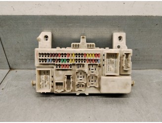 Replacement relay/fuse box for Mazda 3 (BK) 2.0 MZR-CD (BK14) OEM IAM reference BR5S66730D 