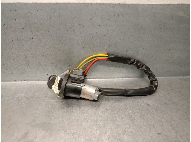 Replacement ignition switch for Renault Kangoo Express (FC0/1_) 1.5 dCi OEM IAM reference 7701470736 7701470736 