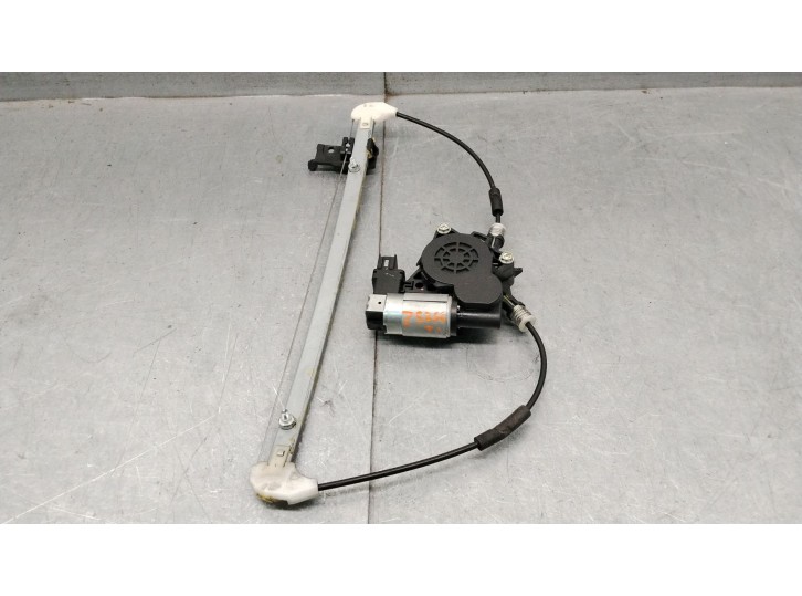 Replacement rear left window regulator for Mazda 3 (BK) 2.0 MZR-CD (BK14) OEM IAM reference BP4K73590E BP4K73590E 