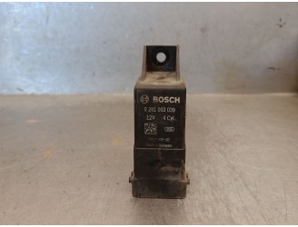 Replacement glow plug control unit for Iveco Daily V van 29L15 V, 35S15 V, 35C15L V, 40C15L V, 50C15L V OEM IAM reference