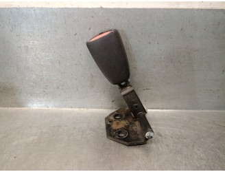 Recambio de enganche cinturon trasero izquierdo para mitsubishi carisma (da_) 1.9 di-d (da5a) referencia OEM IAM 312121 