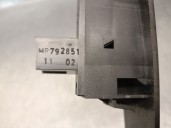 Recambio de mando elevalunas delantero derecho para mitsubishi carisma (da_) 1.9 di-d (da5a) referencia OEM IAM MR792851 