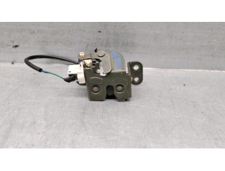 CERRADURA MALETERO / PORTON D4AE 