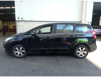 peugeot 5008 (0u_, 0e_) del año 2011