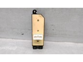 Replacement front left window lift switch for Hyundai Santa Fé I (SM) 2.0 CRDi 4x4 OEM IAM reference 9357026100 9357026