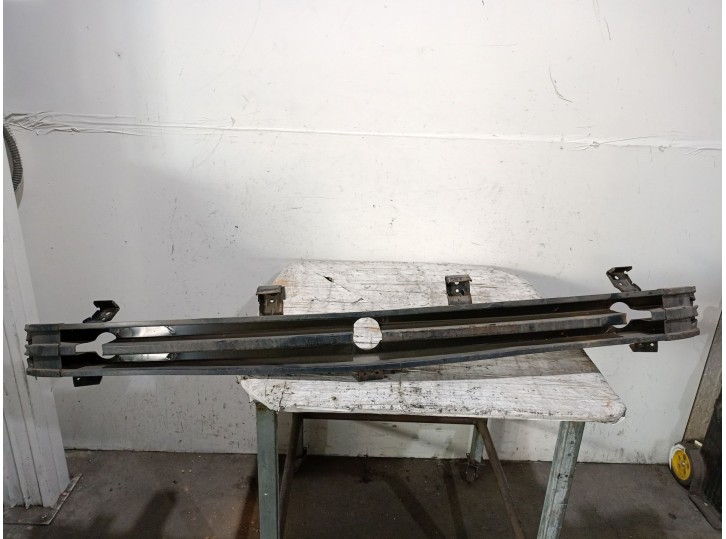 Replacement rear bumper reinforcement for SsangYong Rodius I 2.7 XDi OEM IAM reference 665926 