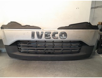 Replacement front grille for Iveco Daily V van 29L15 V, 35S15 V, 35C15L V, 40C15L V, 50C15L V OEM IAM reference 580