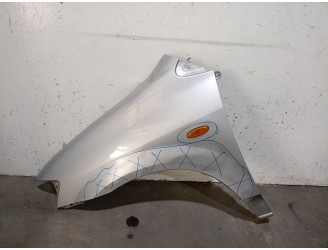 Replacement left front fender for Mazda MPV II (LW) 2.0 (LWEW) OEM IAM LC6452211E LC6452211E reference 