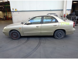 daewoo nubira sedán (j150) del año 2000