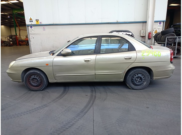 daewoo nubira sedán (j150) del año 2000