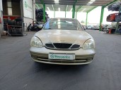 daewoo nubira sedán (j150) del año 2000