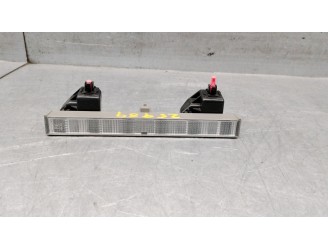Recambio de luz central de freno para toyota auris (_e18_) 1.8 hybrid (zwe186_) referencia OEM IAM 8157005100 8157005100 