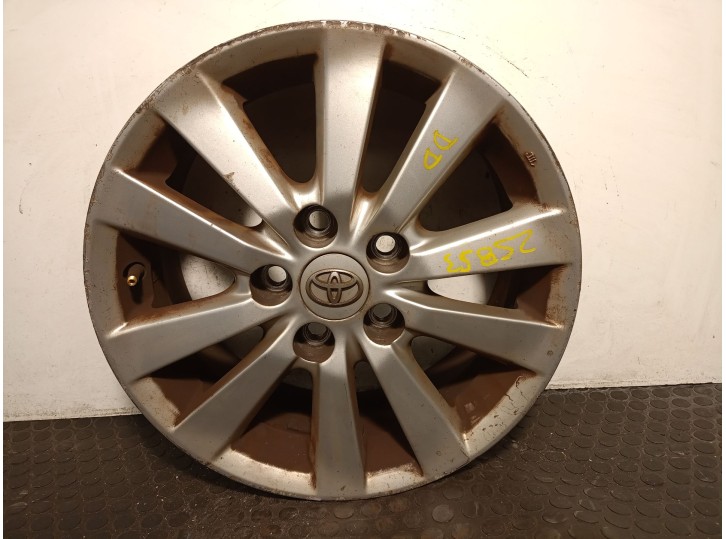 Recambio de llanta para toyota auris (_e15_) 2.0 d-4d (ade150_) referencia OEM IAM 4261102790 R16X61/2JOFF45 
