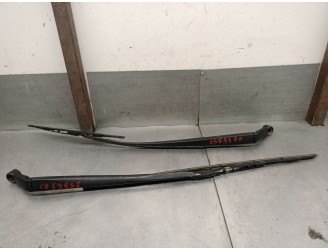 RIGHT FRONT WIPER ARM 8521102180 8522102190 