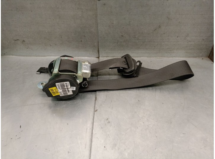 Recambio de cinturon seguridad delantero derecho para ssangyong rodius i 2.7 xdi referencia OEM IAM 619668400A 7462221005ABU 