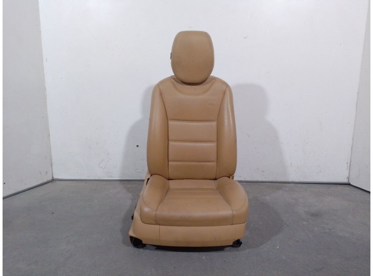 Replacement right front seat for Porsche Cayenne (9PA) Turbo S 4.8 OEM IAM reference 95552184400 95552184400
