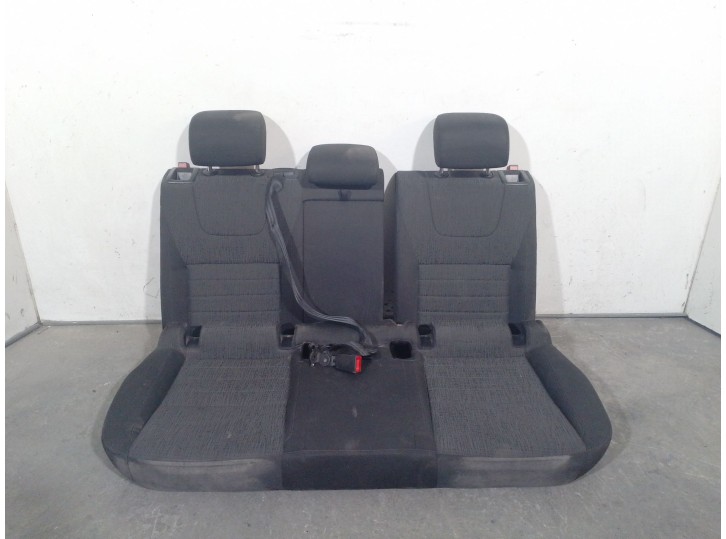 Replacement rear seats for Skoda Octavia III Combi (5E5, 5E6) 2.0 TDI OEM IAM reference 5E0885375E 5E0885375E
