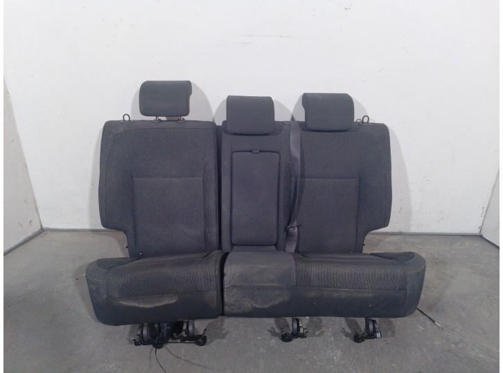 Replacement rear seats for Renault Koleos I (HY_) 2.0 DCI (HY0K) OEM IAM reference 88670JY00A 88670JY00A
