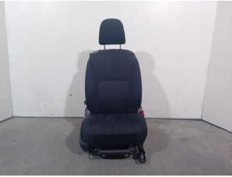 Recambio de asiento delantero derecho para toyota auris (_e15_) 2.0 d-4d (ade150_) referencia OEM IAM 7143002Q30B2 7143002Q30B2 
