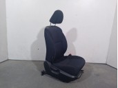 Replacement front right seat for Toyota Auris (_E15_) 2.0 D-4D (ADE150_) OEM IAM reference 7143002Q30B2 7143002Q30B2