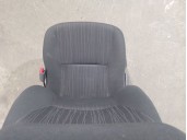 Replacement front right seat for Toyota Auris (_E15_) 2.0 D-4D (ADE150_) OEM IAM reference 7143002Q30B2 7143002Q30B2