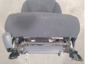 Replacement front right seat for Toyota Auris (_E15_) 2.0 D-4D (ADE150_) OEM IAM reference 7143002Q30B2 7143002Q30B2
