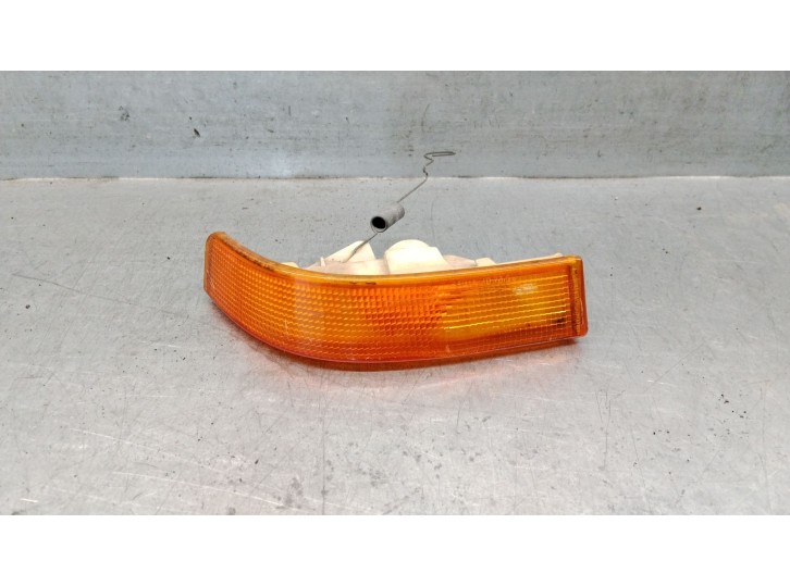 Replacement front right indicator light for Renault Super 5 (B/C40_) 1.1 (B/C/401) OEM IAM reference 7701349976 7701349976