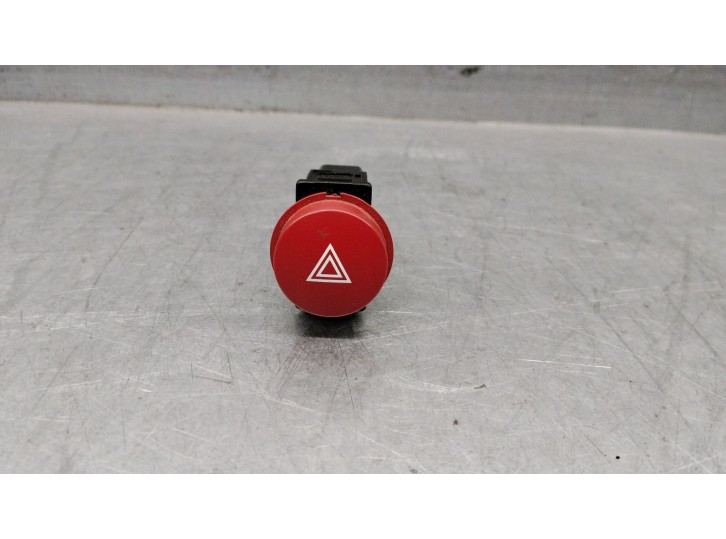 Recambio de warning para hyundai getz (tb) 1.4 i referencia OEM IAM 937901C500 937901C500 