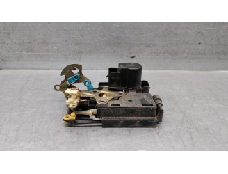 Replacement front left door lock for Chevrolet Aveo / Kalos Hatchback (T200) 1.2 OEM IAM reference 96272643 96